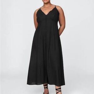 GAP Linen-Blend Embroidered Halter
Maxi Dress true black size XL NWT